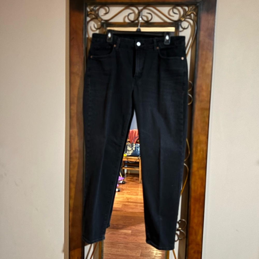 Old Navy Black Skinny Jeans - Slim High-Rise Style